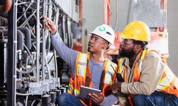 Best Affordable Emergency Electrician  in Victoria, VA